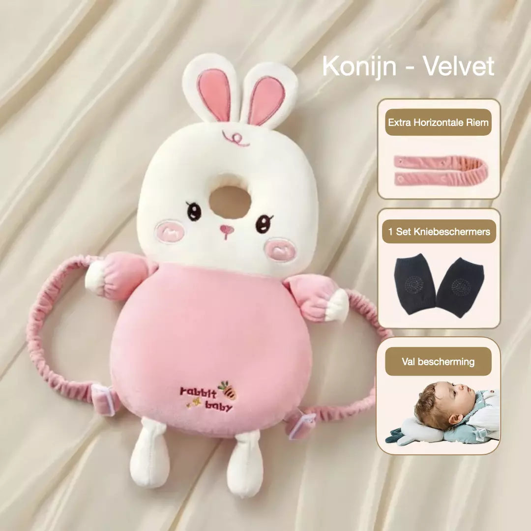 Het baby hoofdbeschermingskussen in de variant velvet konijn. Het valkussen heeft een horizontale riem, extra valbescherming en je ontvang een gratis set kniebeschermers.